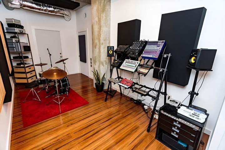 Host your video shoot or event. Rent our unique, stylish, acoustically treated studio space